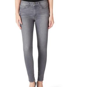 Joe’s Jeans Skinny- Gray Wash